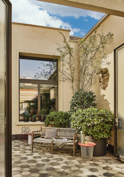 Berry Outdoor Flexform