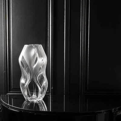 Manifesto Vase Clear Crystal Lalique & Zaha Hadid