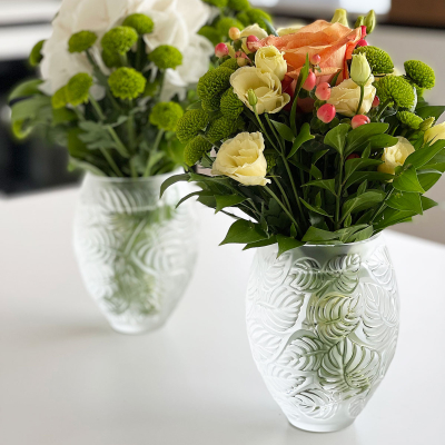 Feuilles Vase Clear Crystal Lalique