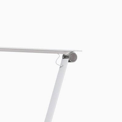 NJP Table Louis Poulsen