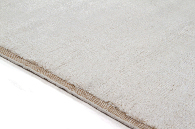 Aura Amini Carpets