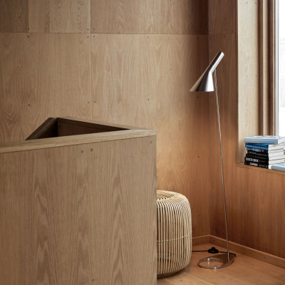 AJ Floor Louis Poulsen