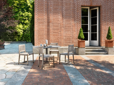 Dafne Outdoor Flexform