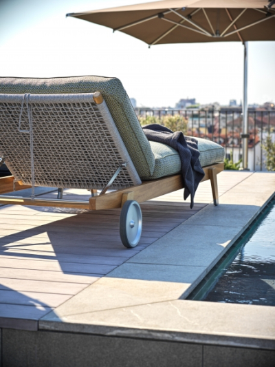 Hora Sexta Outdoor Flexform