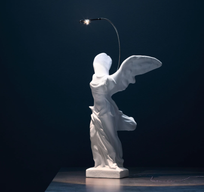 Nike Catellani Smith