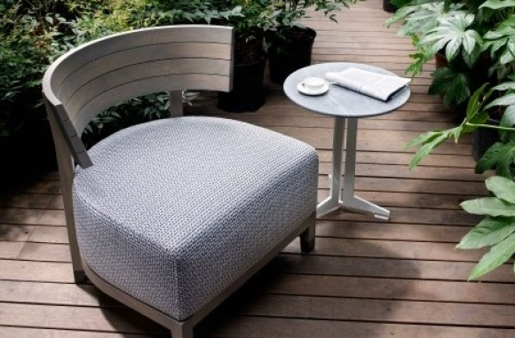 Thomas Outdoor Flexform