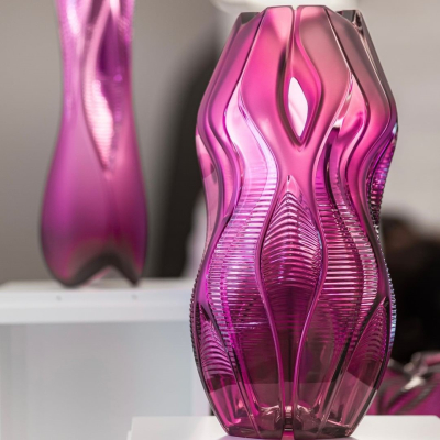 Visio Vase Fuchsia Crystal Lalique & Zaha Hadid