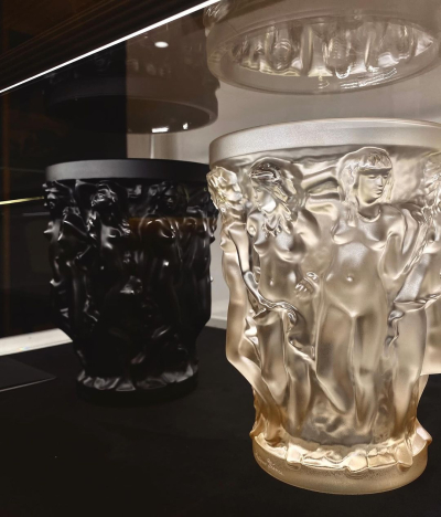 Sirénes Vase Black Crystal Lalique & Terry Rodgers
